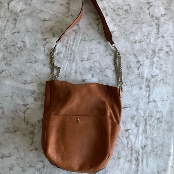 ❗️sold in garage sale❗️ Carmel cognac leather tote - Picture 3 of 15